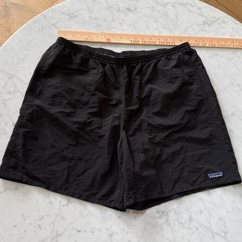 Patagonia Men’s Baggies Shorts Black XL 5” Lined